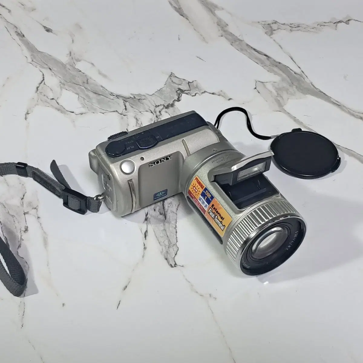 最終価格【希少品】SONY DSC-F505V Cyber-shot 美品 SONY